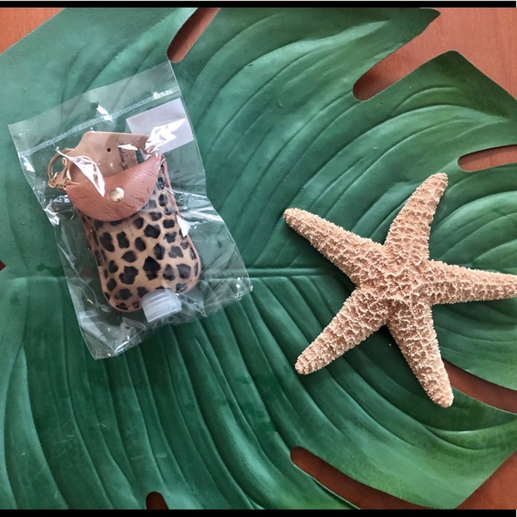Leopard Print Sanitizer Holder paired w/ Mask NWT - Picture 8 of 8